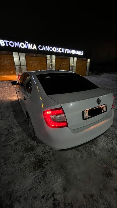 Продам шкода рапид