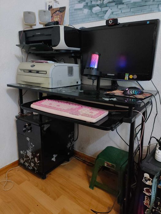 Компьютерный стол