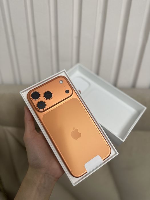 Продам айфон 17 про макс 256