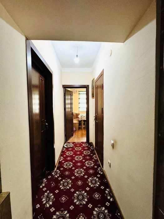 Хива шаҳар Ангарик махалласида 2 хонали уй сотилади