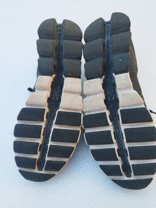 Pantofi alergare/ trail running On Cloud running, 45