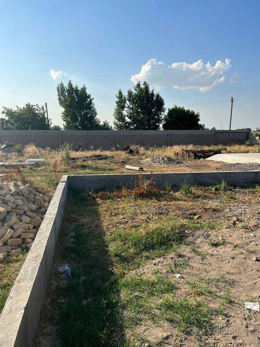 Qibrayda 70 sotih noturar joy sotiladi