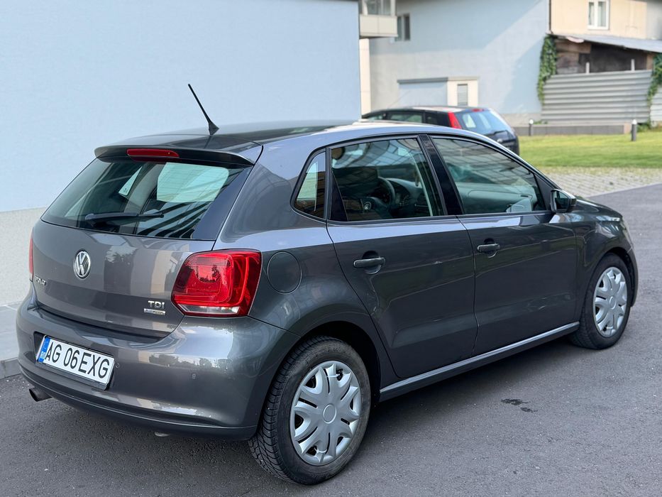 VOLKSWAGEN Polo 2011 — imagine 2