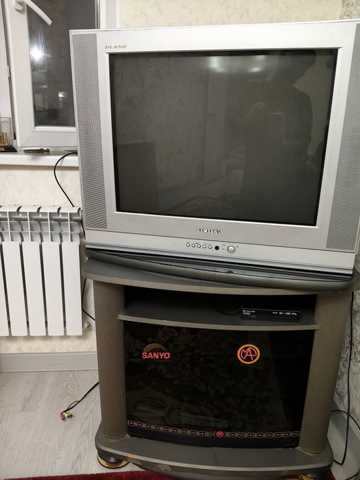 Телевизор SAMSUNG