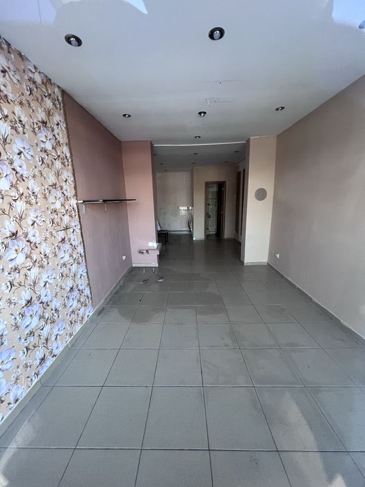 Inchiriez spatiu comercial urgent