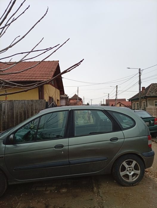 Vând mașină Renault scenic