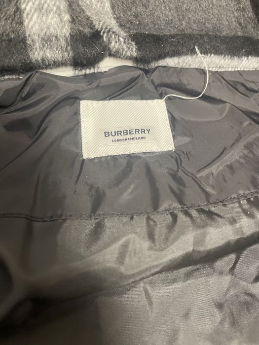Geaca burberry de iarna
