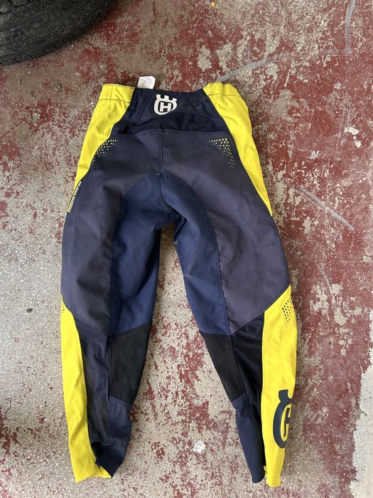 Bliza si pantaloni de protectie pentru motor cros