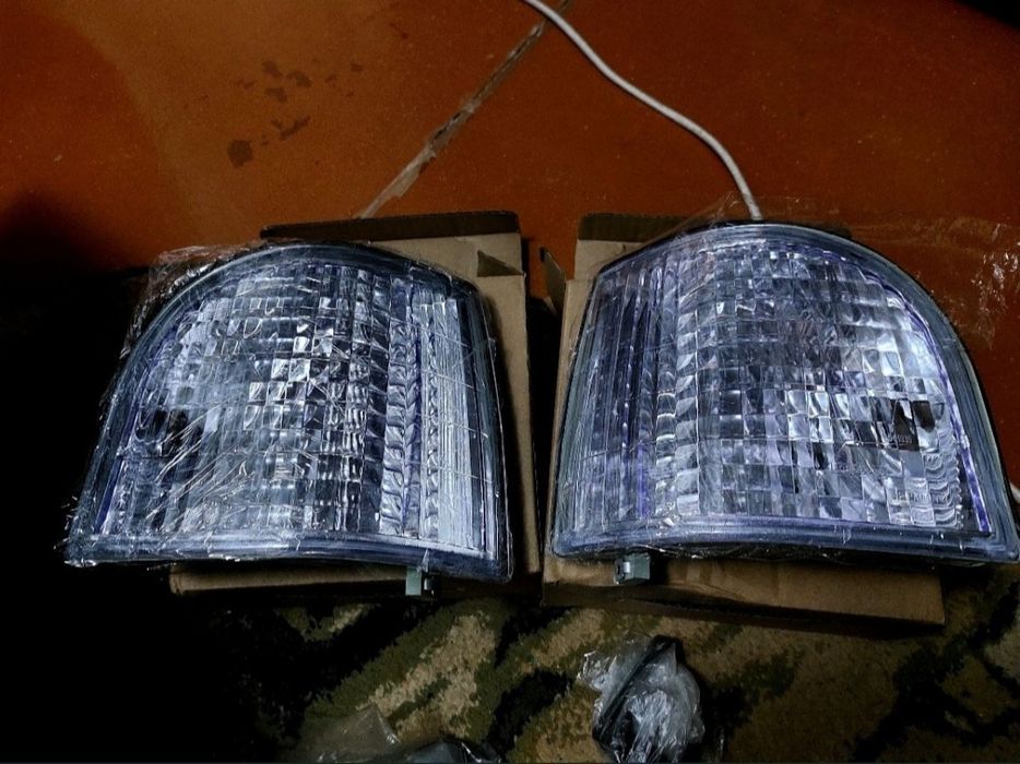 Истана микроавтобус фары