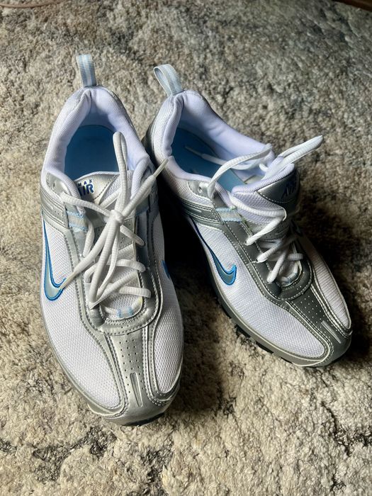 Nike Air Max  номер 40