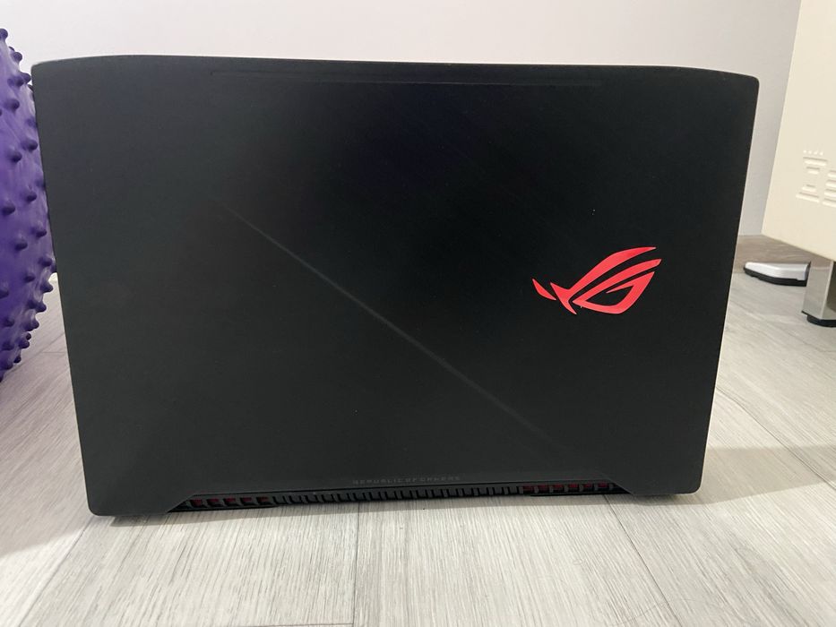 Продам игровой ноутбук Asus Rog