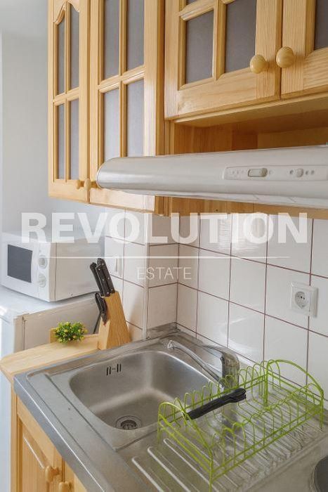 Дава се под наем Къща в Варна, ВИНС - 45 кв.м за 350 € - Снимка #3