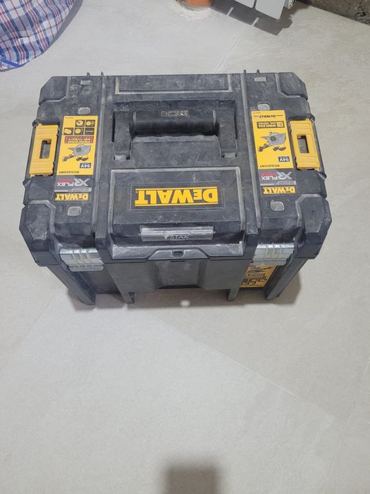 Продам штраборез DAWALT оригинал.