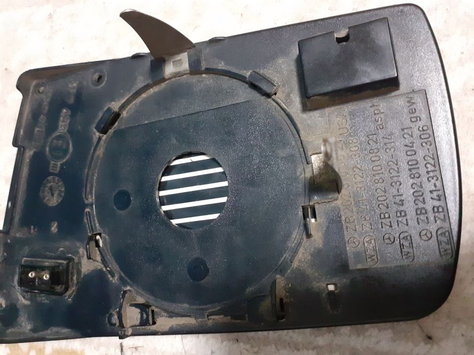 Зеркало мерседес 210/202