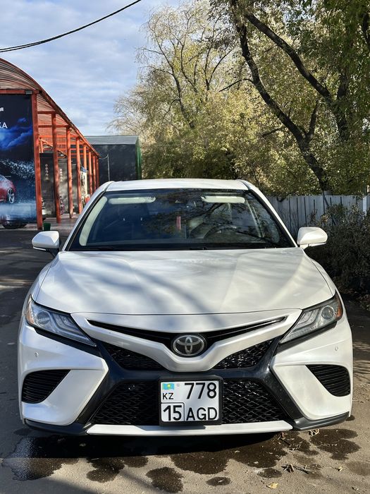 Продам машину Тойота Камри