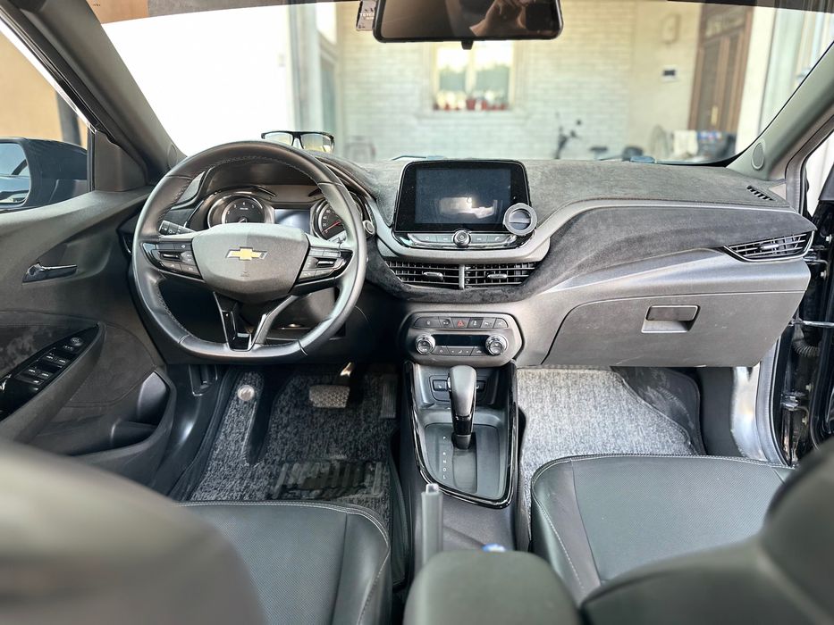 Chevrolet   Onix
