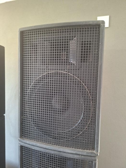 Boxe putere mixer cabluri