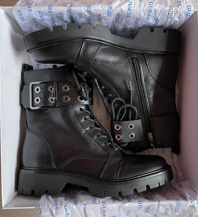 Bocanci Guess piele naturala masura 38