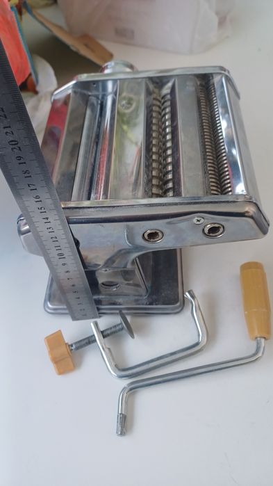 Лапшерезка, тестораскатка