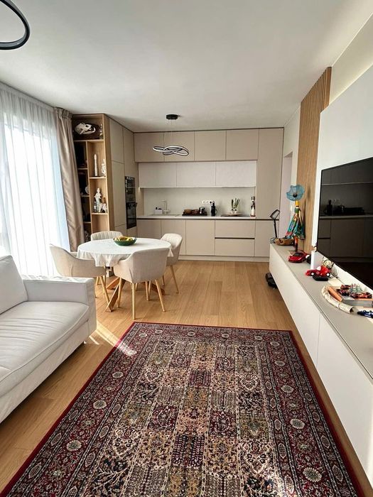 Продава се Тристаен апартамент в Пловдив, Остромила - 100 кв.м за 1199 €/кв.м - Снимка #1