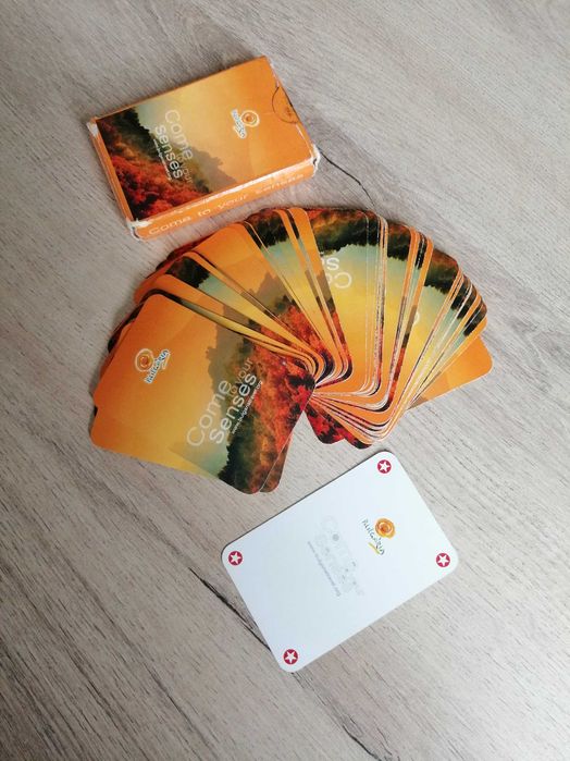 Карти за игра в кутии