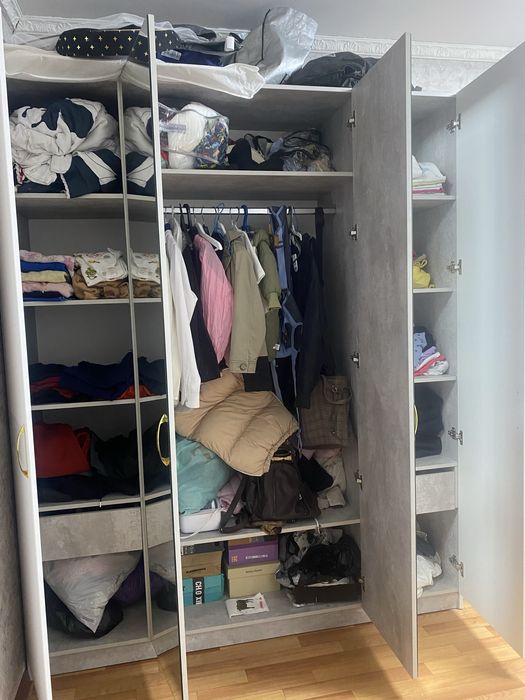 Продам спальный гарнитур