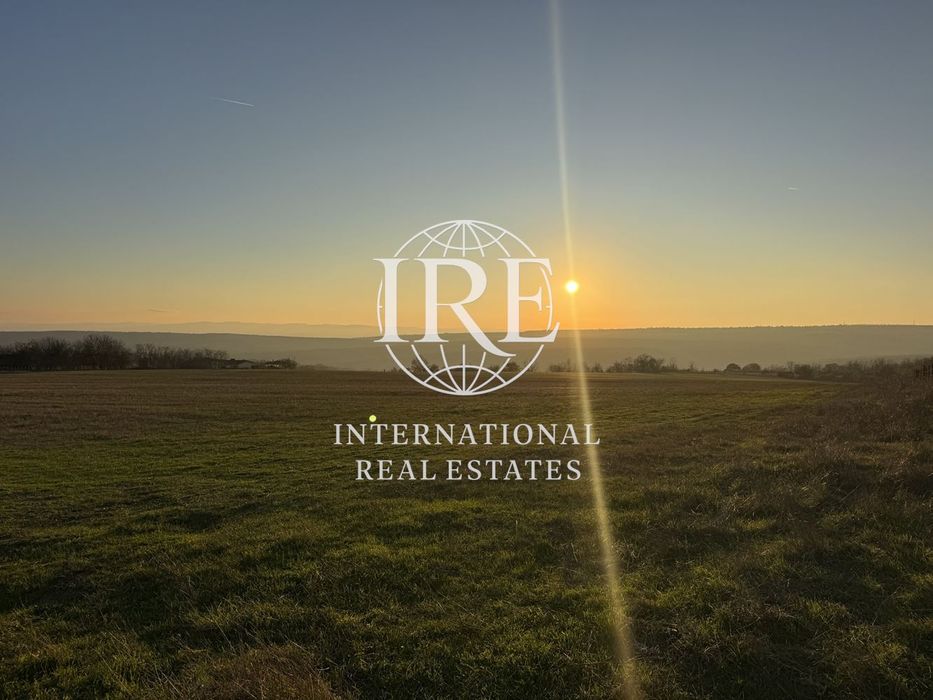 Парцел в Варна, област-с.Здравец площ 773 м2  цена 35000евро