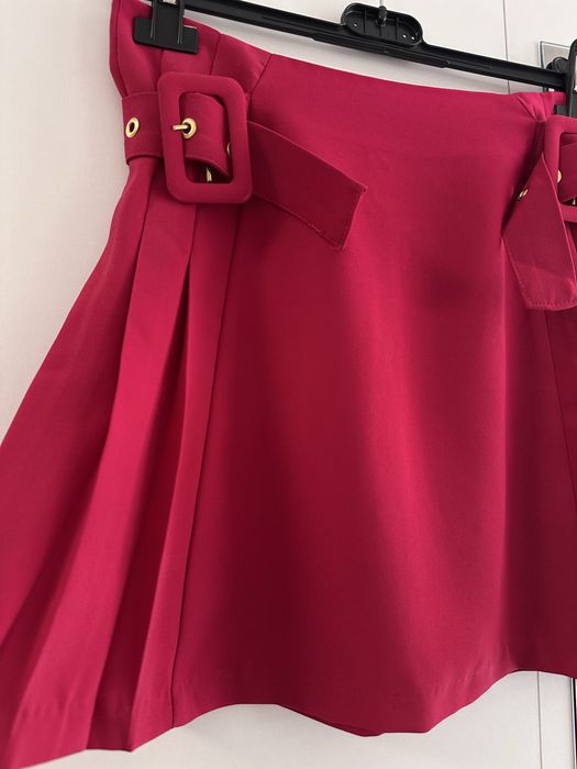 Цикламена пола ZARA – S размер