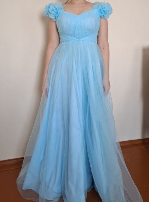 Продаётся вечернее платье