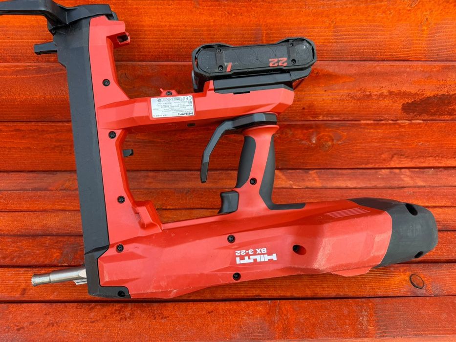 Hilti pistol de cuie pentru beton