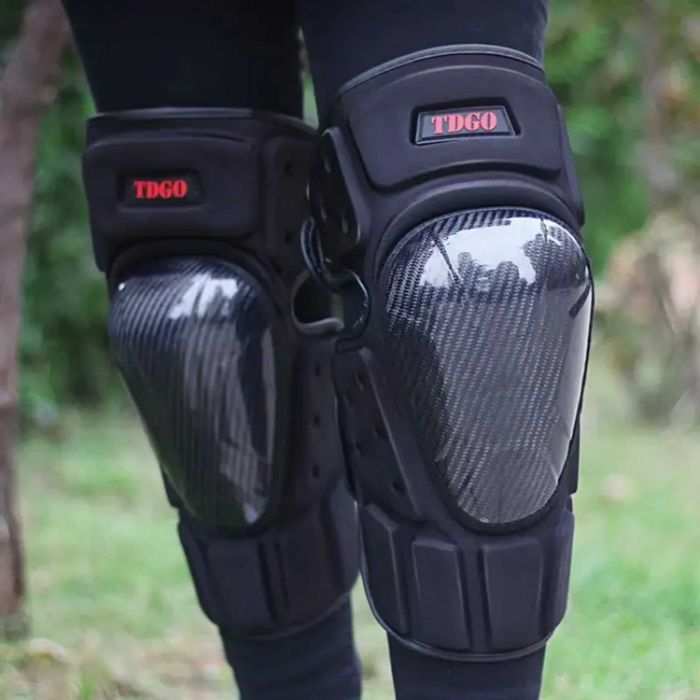 Мото наколенки - карбон, комплект 2 броя