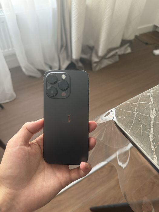 iPhone 14 pro отличном состоянии