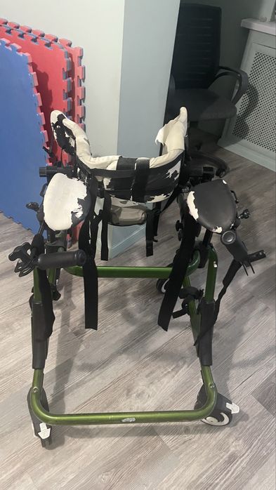 Продам ходунки ДЦП