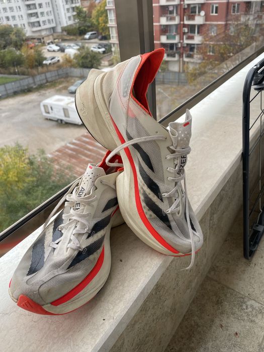 Обувки adidas 43/5