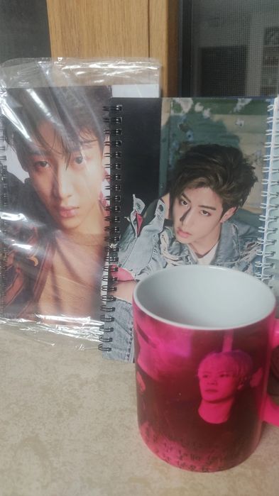 Кпоп набор GOT7 книга на английском