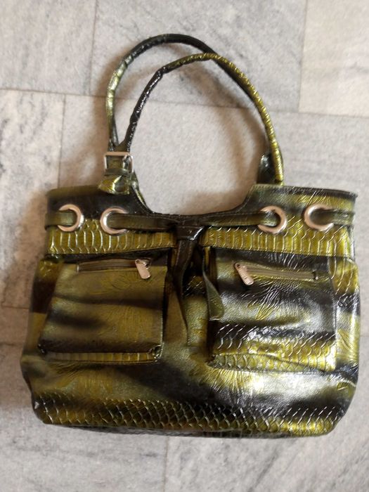 «Недорого» Сумки разных размеров по 30 тысяч сумов