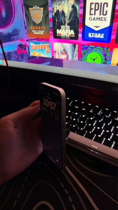 Продам Iphone 13 128gb