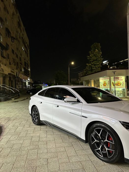 Byd xan full 715km  2023