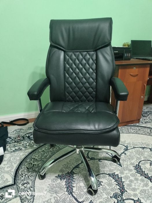 Срочно кресло сотилади