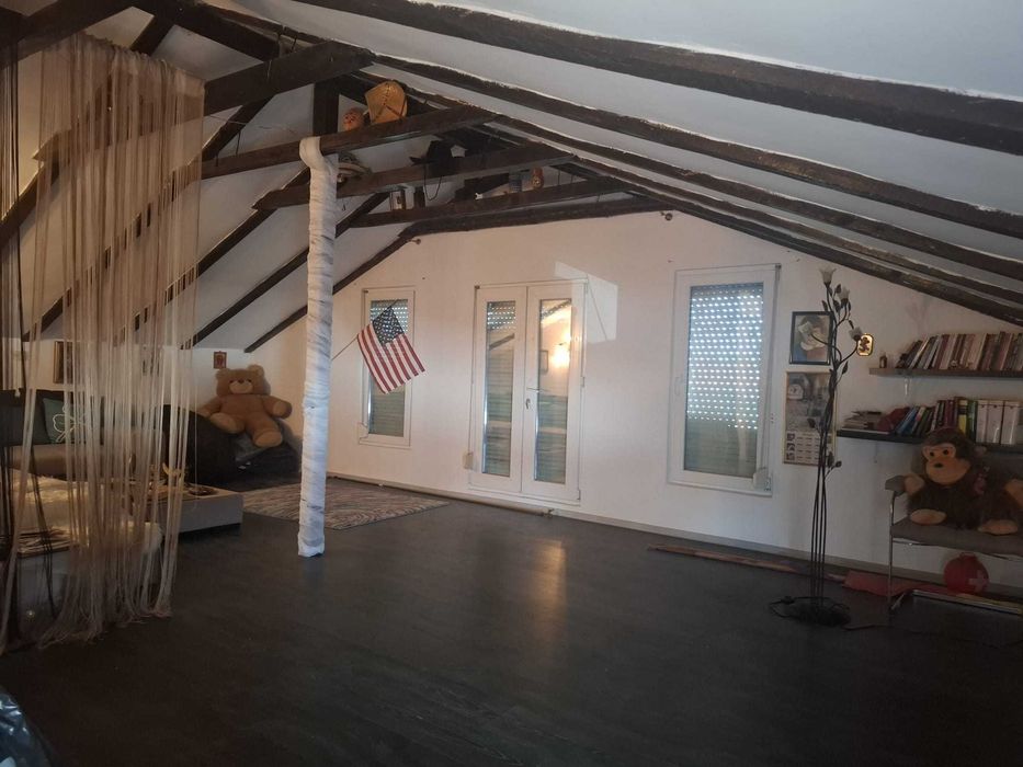 Vand casa frumoasa 5 camere cu gospodarie completa  teren 1800 m ,in Carna  Jud.Dolj