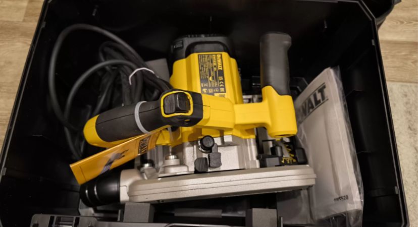 Погружной пила Dewalt
