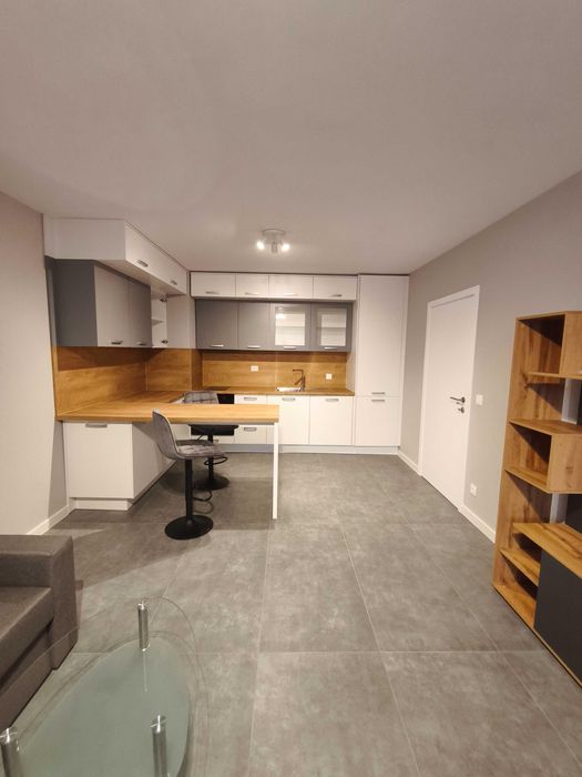 Дава се под наем Двустаен апартамент в София, Дружба 1 - 54 кв.м за 599 € - Снимка #2