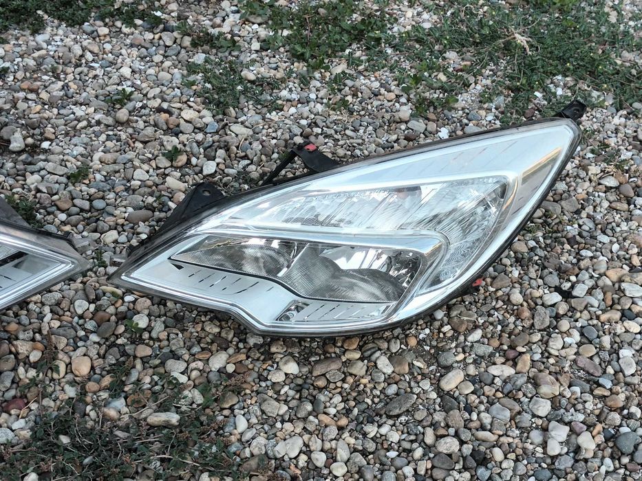 ляв и десен фар за опел мерива б OPEL MERIVA B