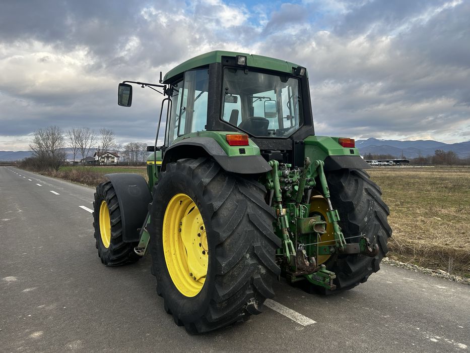 Tractor John Deere 6910
