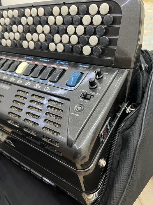 Баян - Roland 3SB