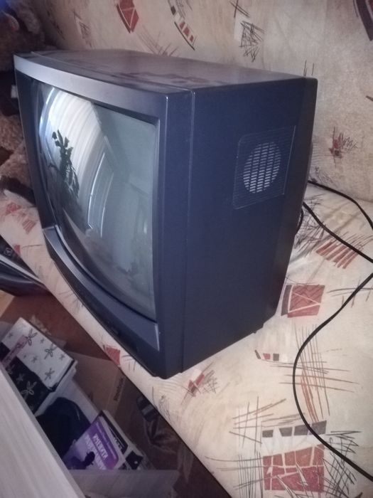 Телевизор SHARP 21 инча