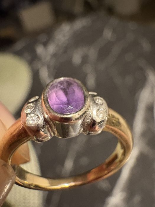 Inel vechi aur cu ametist si diamante