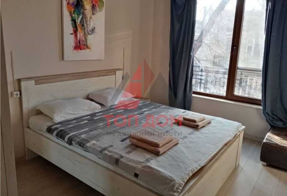Дава се под наем Тристаен апартамент в Варна, Гръцка махала - 70 кв.м за 867 € - Снимка #7