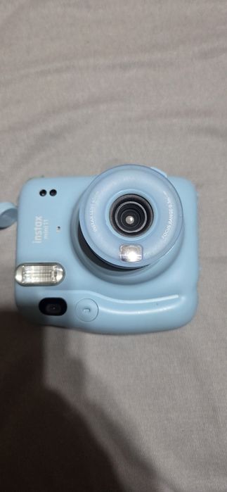 Instax mini 11..