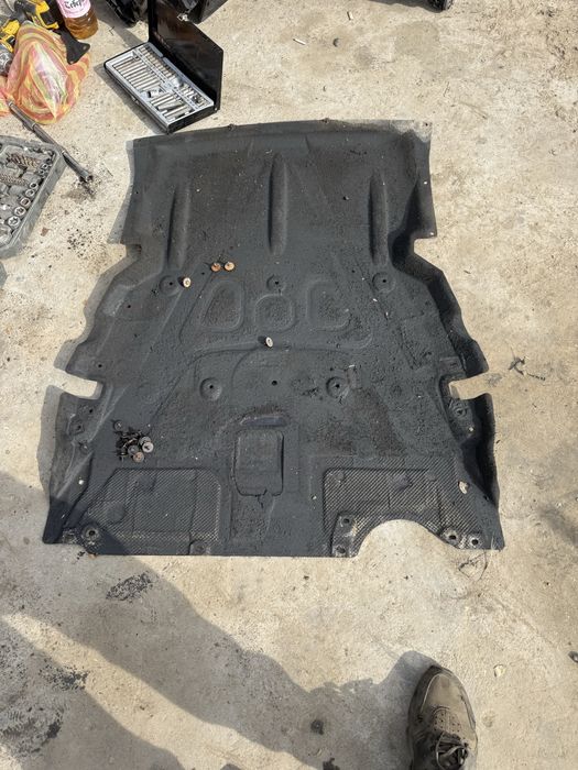 Кора под мотора БМВ ф3х (Kora pod motora BMW F3x